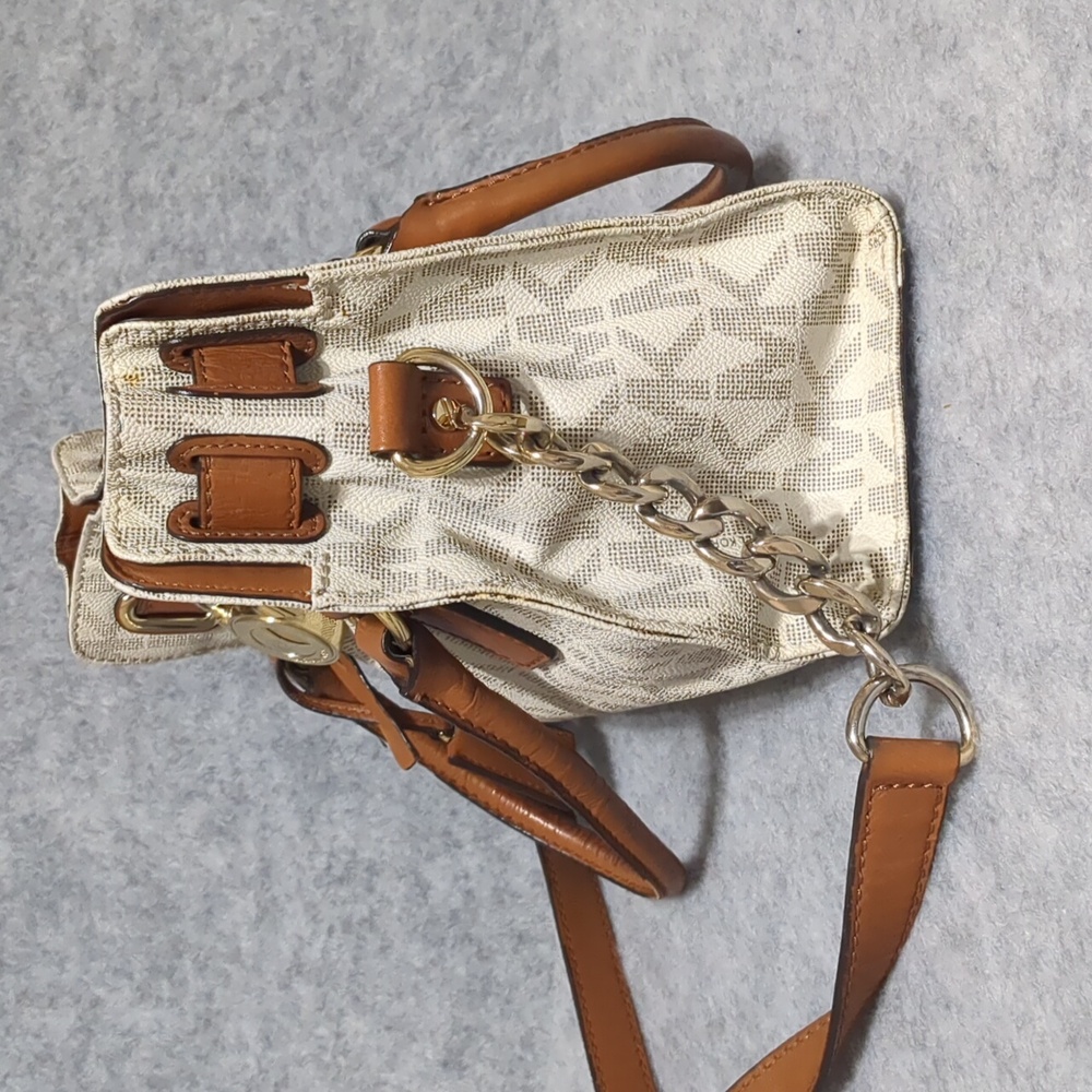 Michael Kors Hamilton Satchel in Vanilla Shoulder Bag - Picture 2 of 13